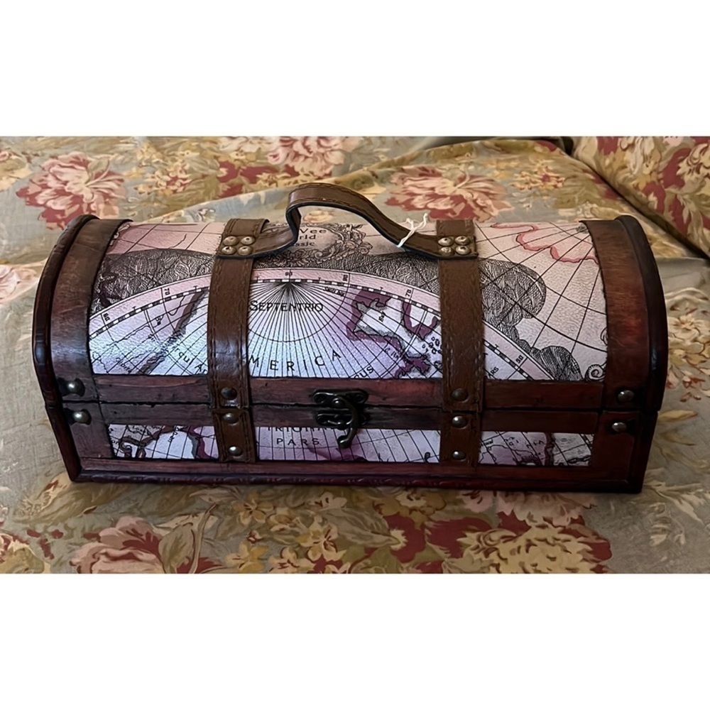 New Vintage style wooden wine bottle box holder
